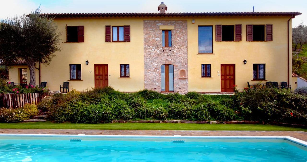 Agriturismo Fiordaliso Trevi Exteriér fotografie