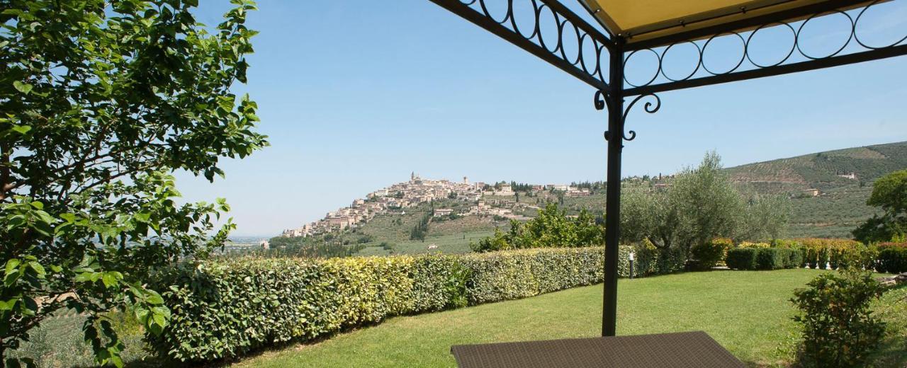 Agriturismo Fiordaliso Trevi Exteriér fotografie