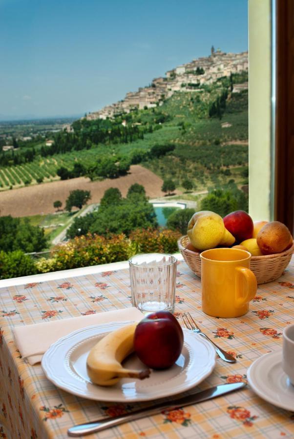 Agriturismo Fiordaliso Trevi Exteriér fotografie